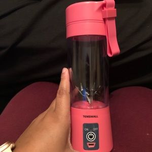 Personal Size Blender Shakes and Smoothies